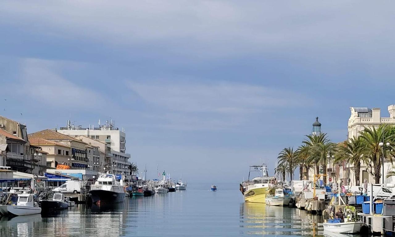 Studio Avec Loggia Entre Port, Plage Et Piscine Le Grau-du-Roi Bagian luar foto